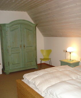 Schlafzimmer 003